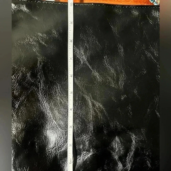 Black crossbody purse…New without tags - Picture 3 of 4